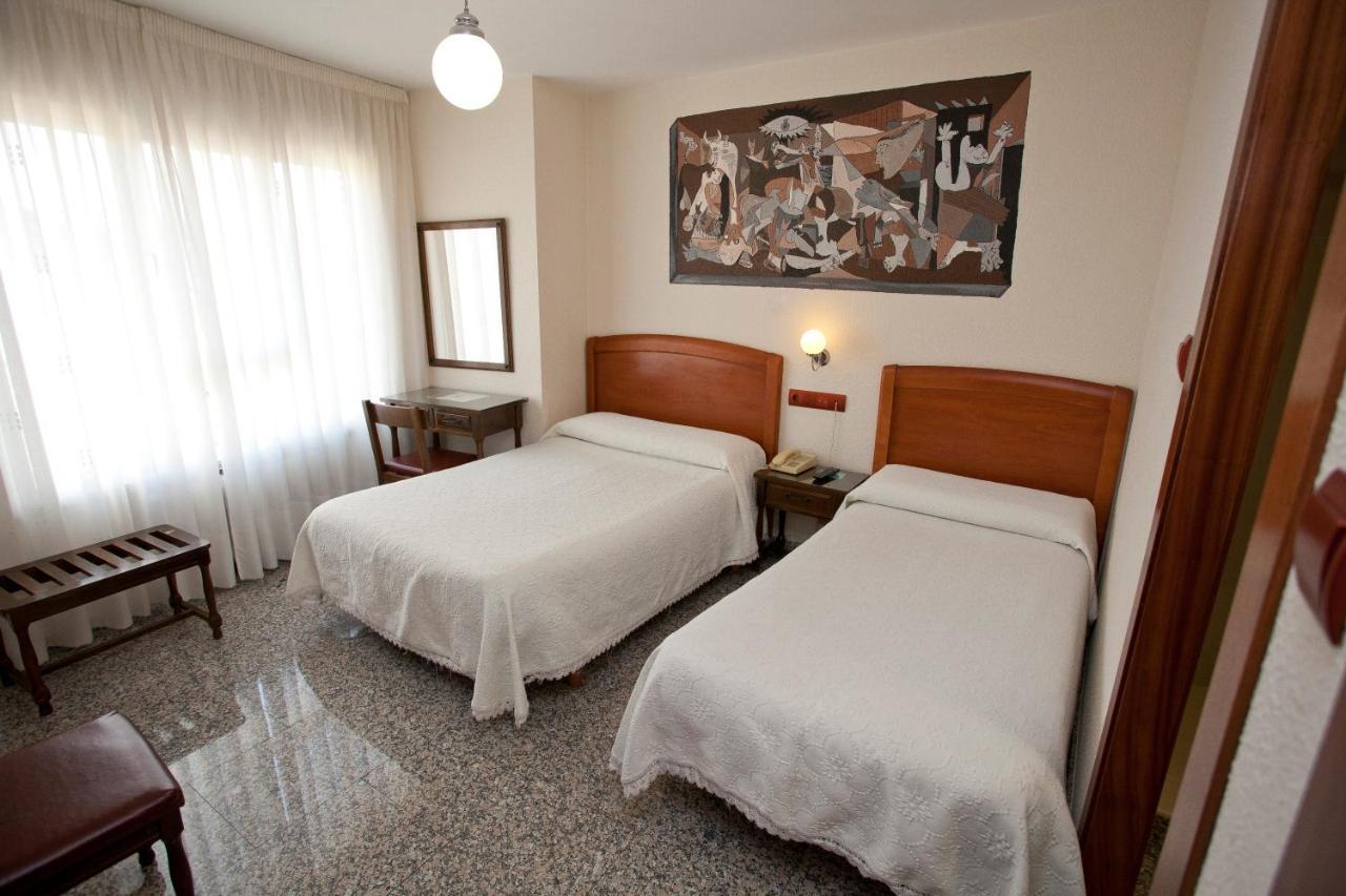 Hostal San Miguel Ponferrada Eksteriør bilde